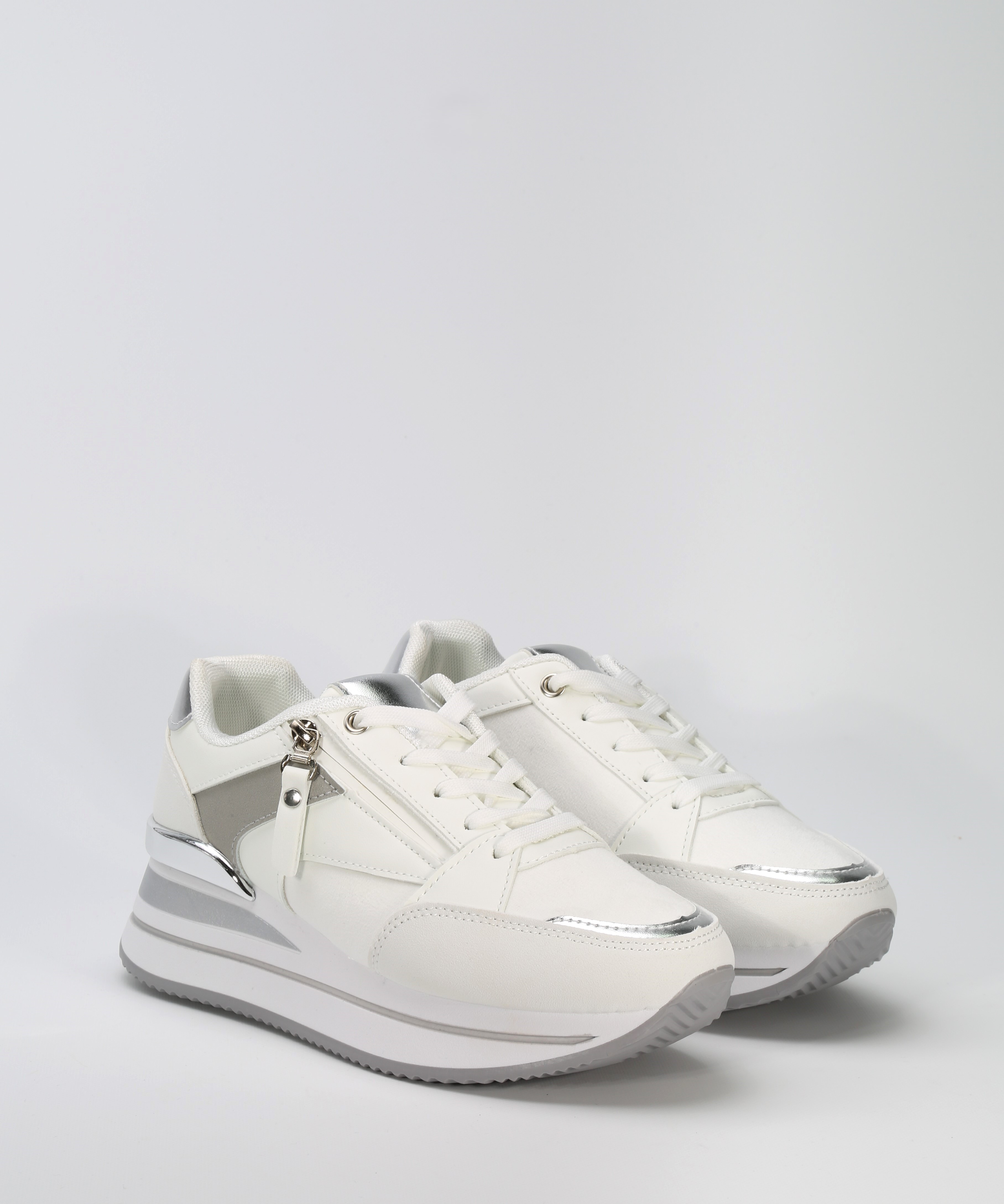 Sabrinas desportivas com fecho image number null